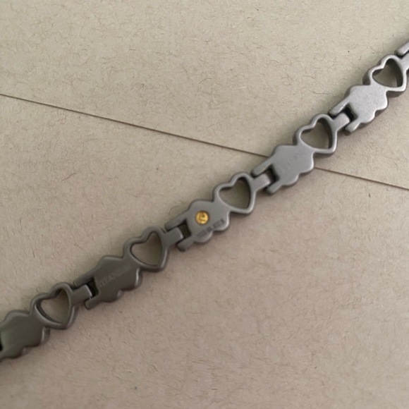 Titanium bracelet - Picture 9 of 10